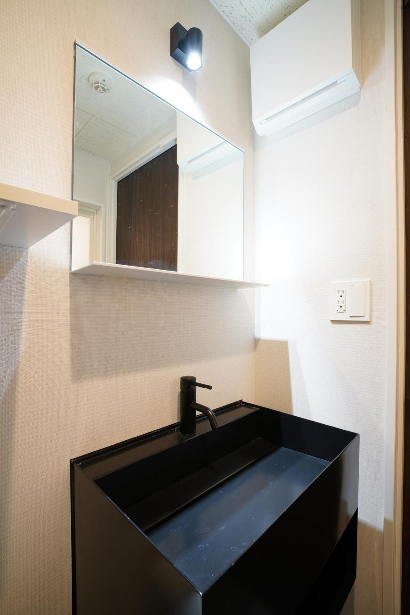 U-Hotel Takadanobaba Токио Стая снимка